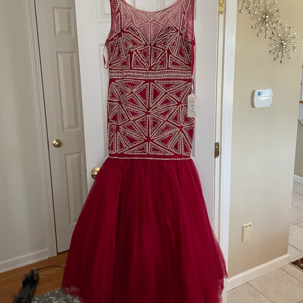 Burgundy Anny Lee dress size XL